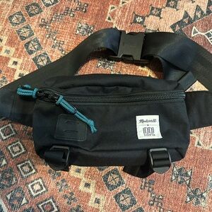Madewell X TOPO collab belt bag